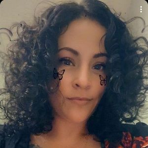 Meet your Posher, Beatriz